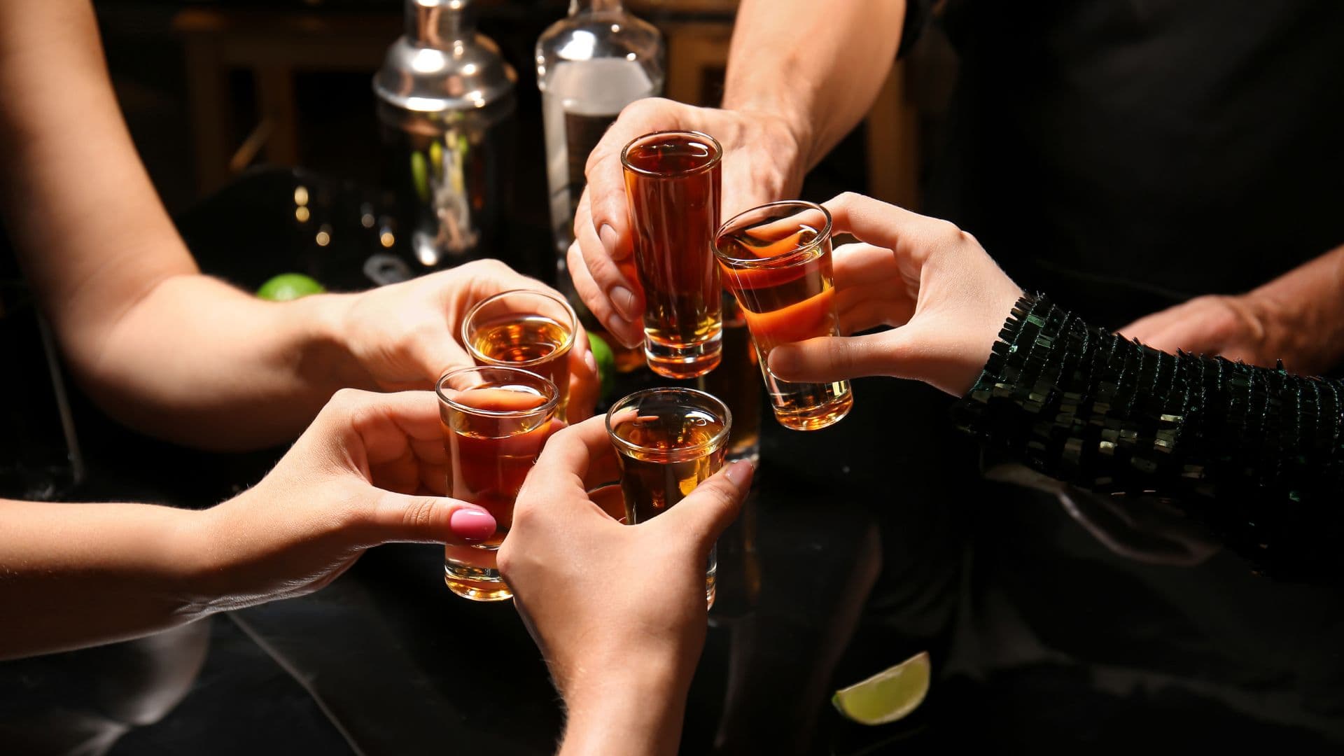 Tequila and Mezcal Experiences in Mexico: Tastings, Pairings & Mixology